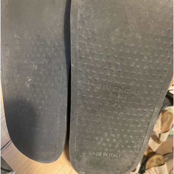 Women’s Givenchy Slides. - Picture 2 of 3